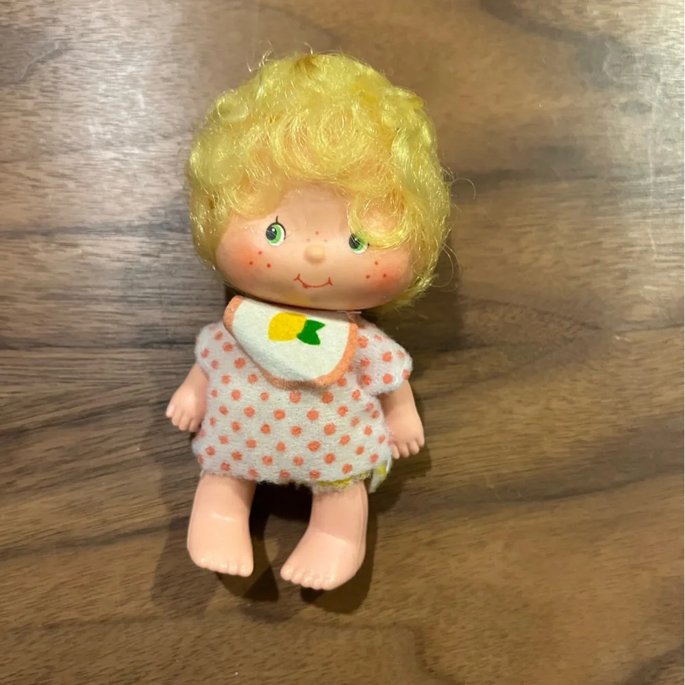 Set (9) of Vintage Strawberry Shortcake Dolls - Picture 7 of 9